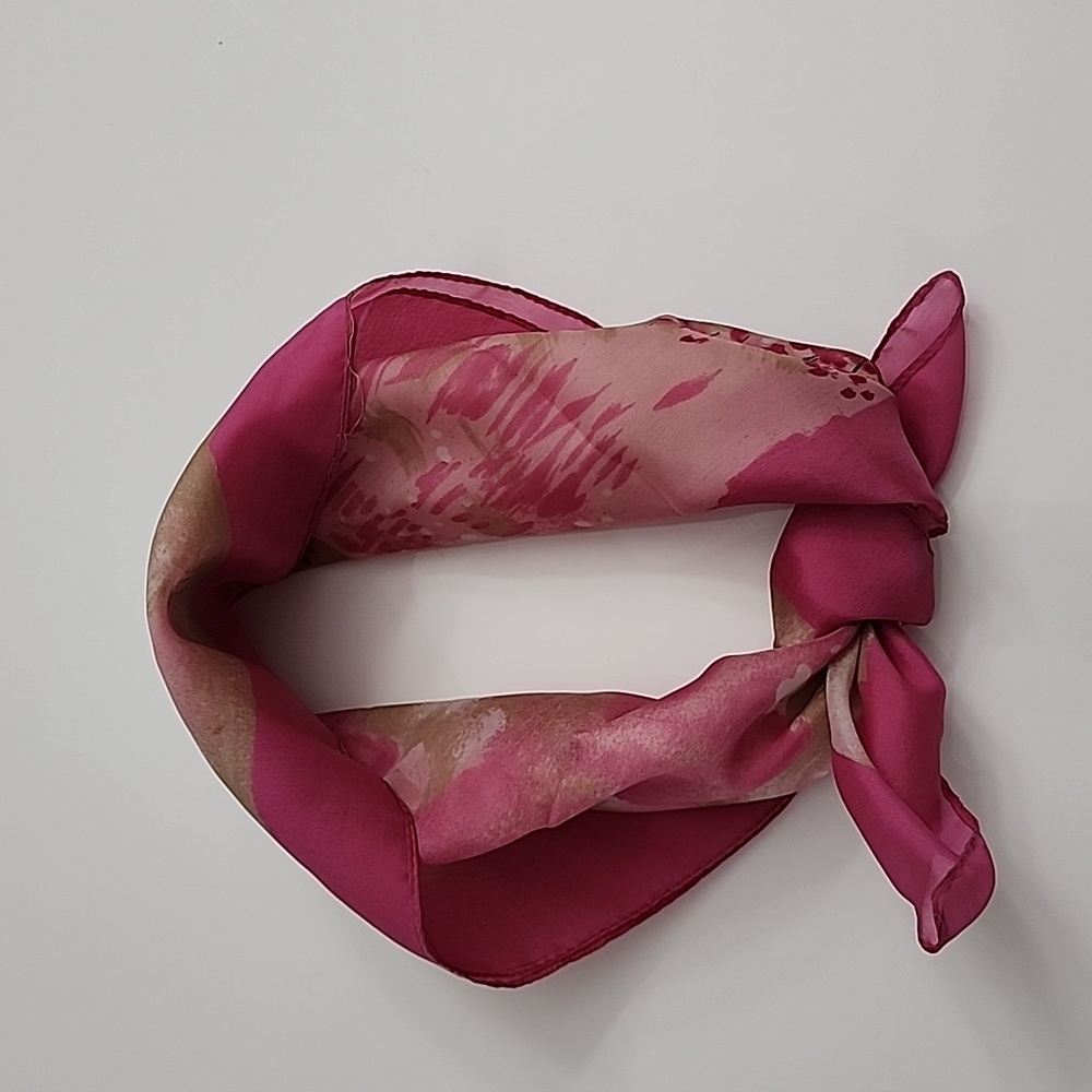 Pink Tan White Cream Countryside Print 100% Polyester Scarf - Picture 2 of 7